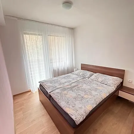 Apartman Na Kraji Lesa Vsemina Exterior photo